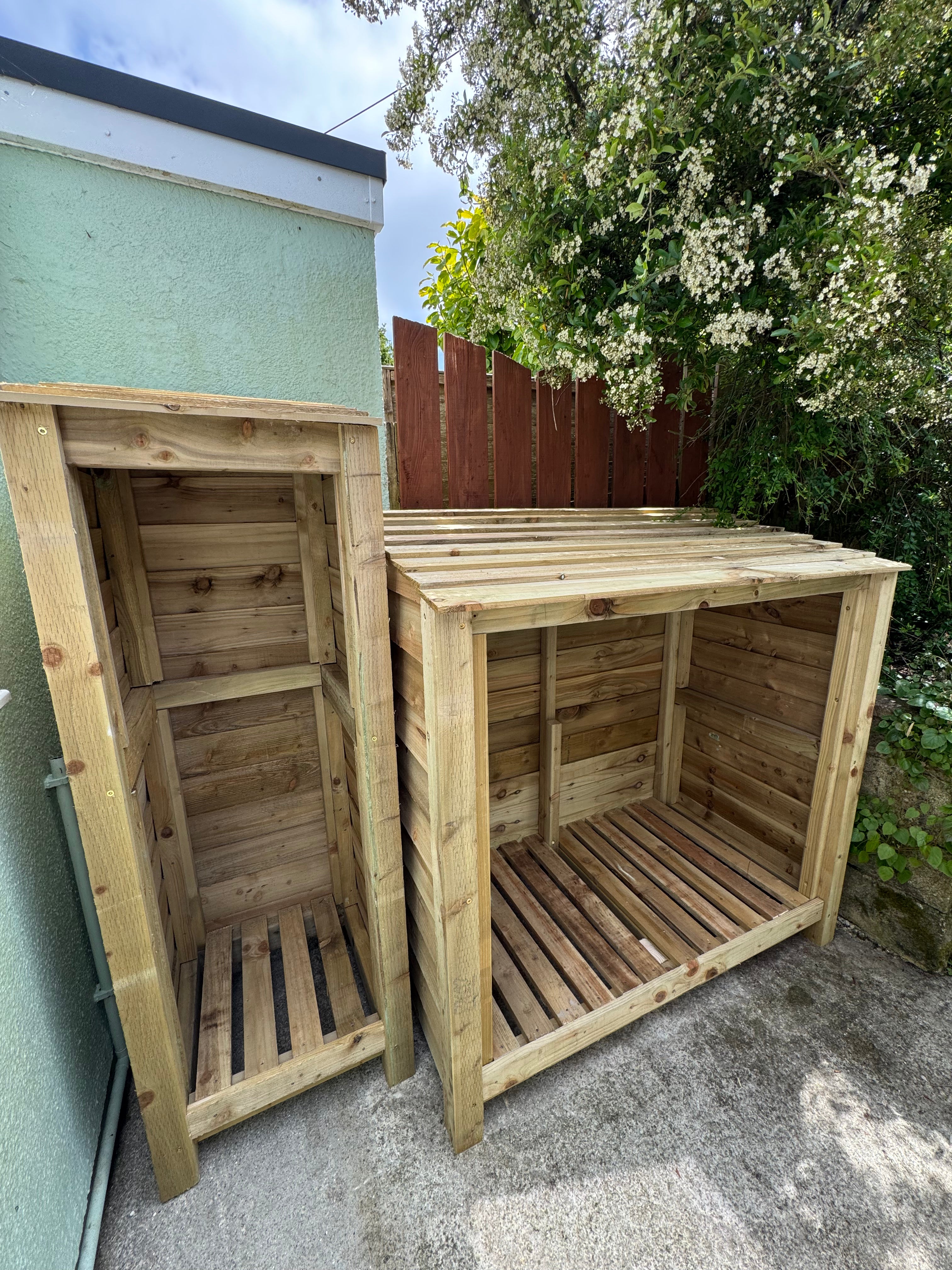 Bespoke Built Log Store